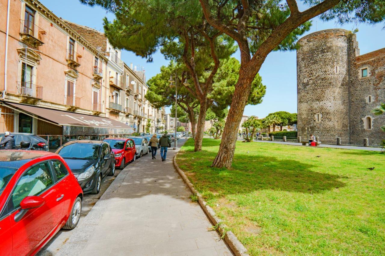 Castle Living Apartment Catania Exterior photo