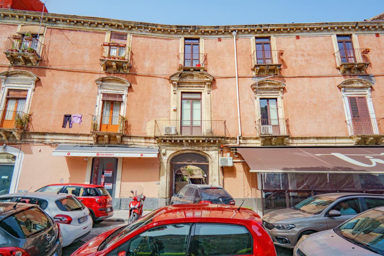 Castle Living Apartment Catania Exterior photo