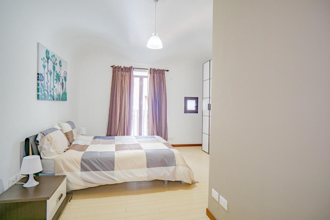 Castle Living Apartment Catania Exterior photo