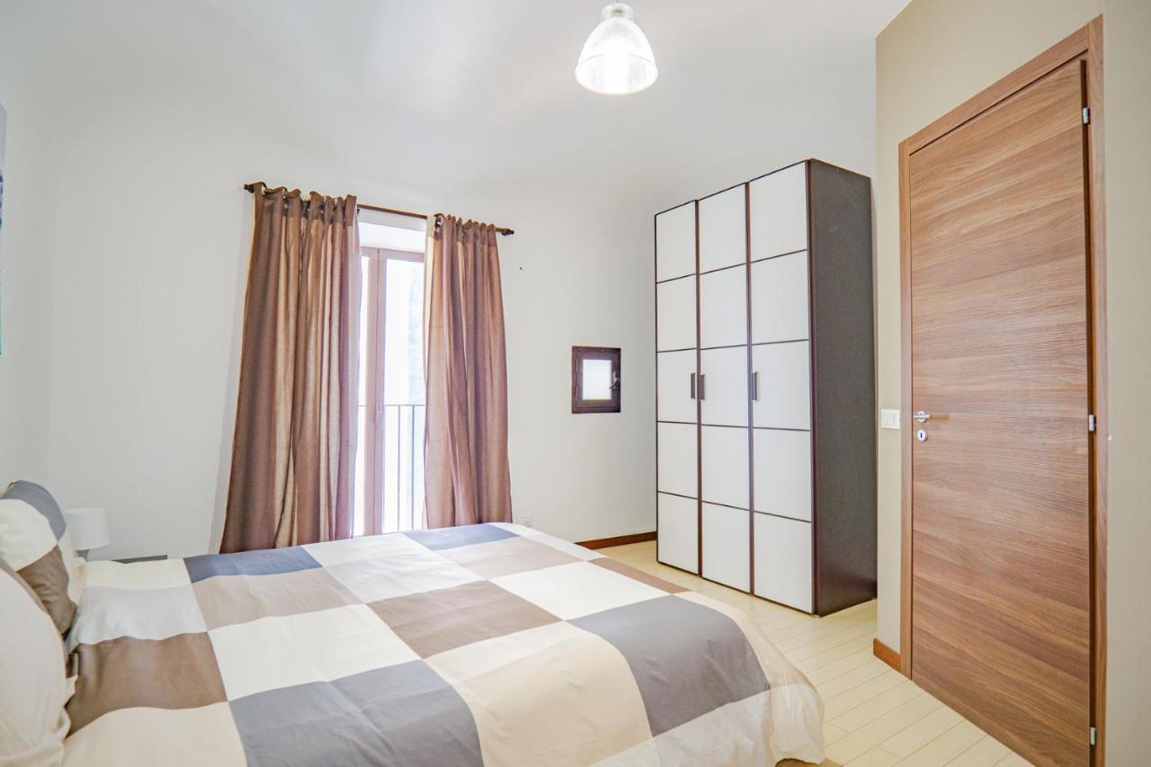 Castle Living Apartment Catania Exterior photo