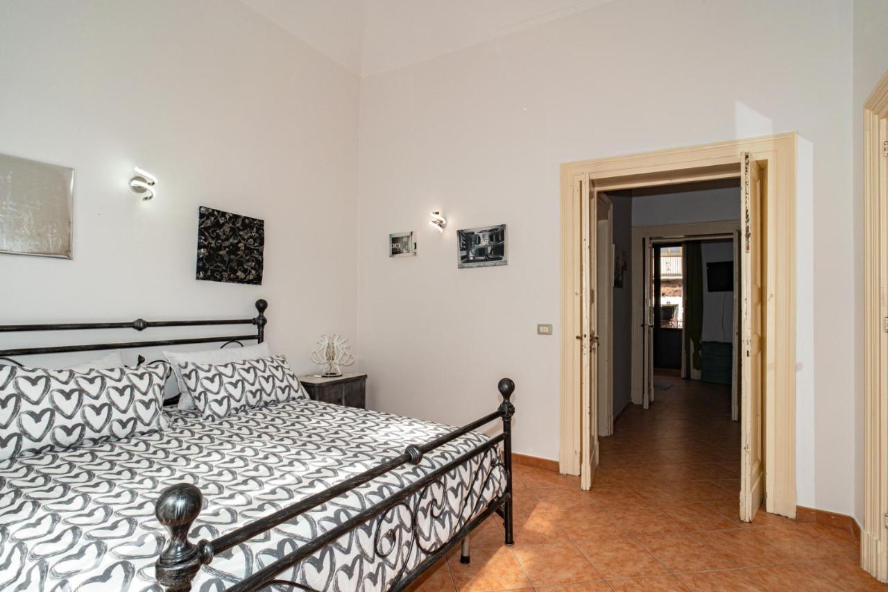 Castle Living Apartment Catania Exterior photo