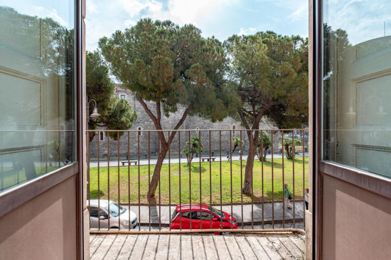 Castle Living Apartment Catania Exterior photo