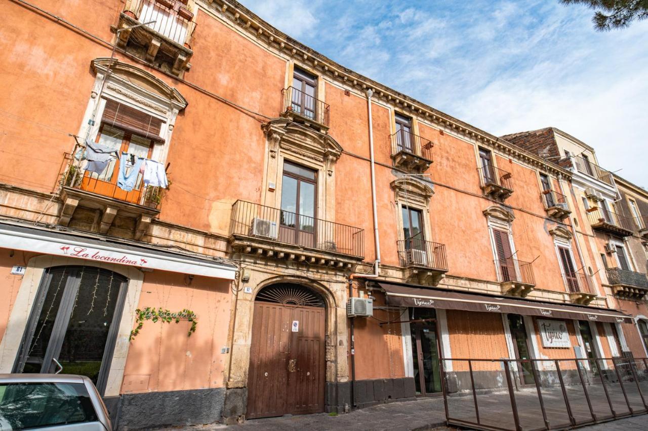 Castle Living Apartment Catania Exterior photo